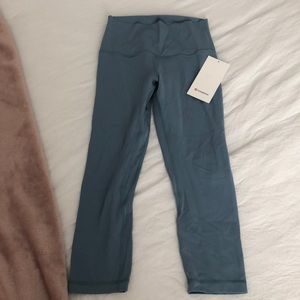 LULU LEMON ALIGN CROP 21” LEGGINGS